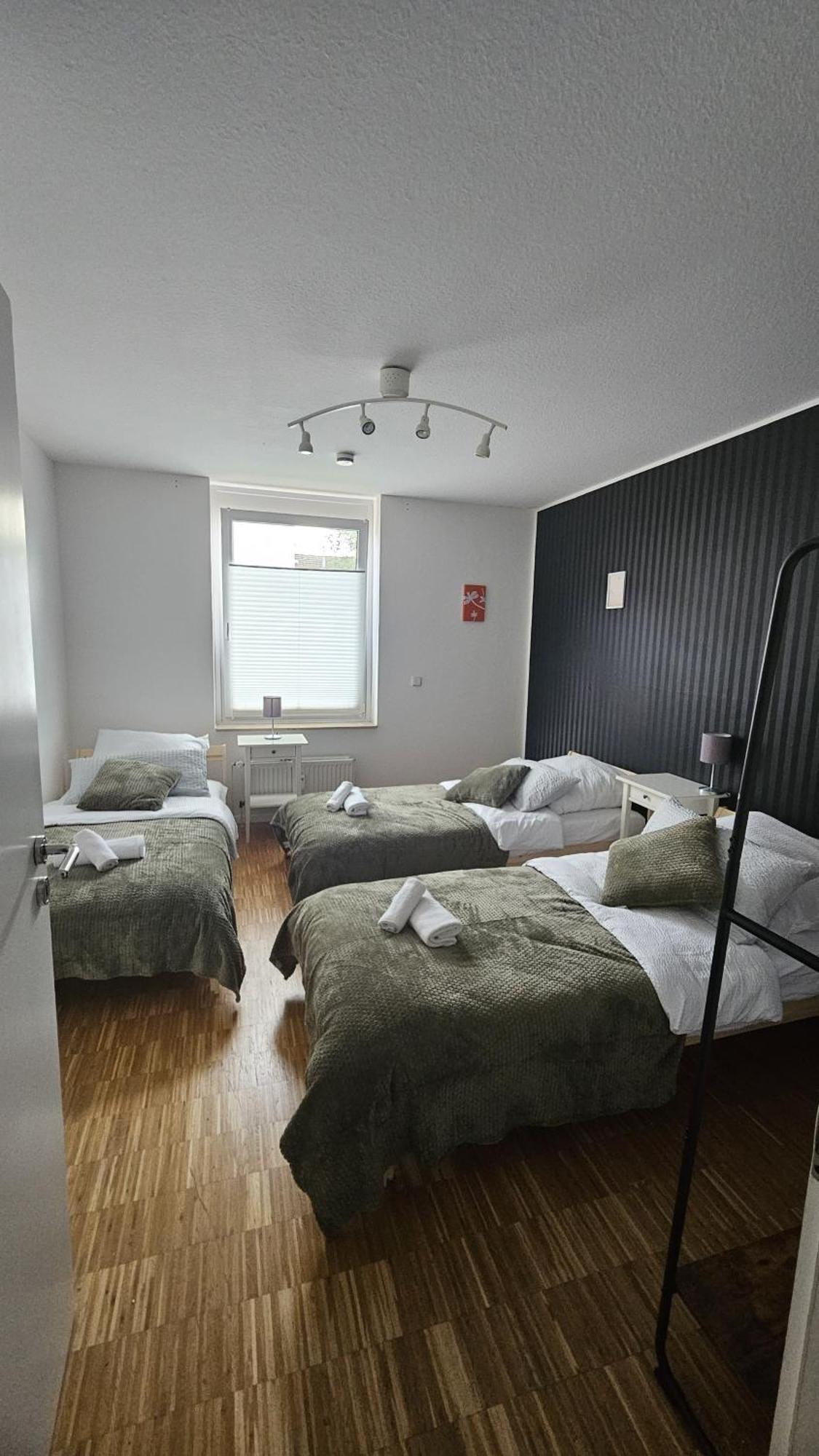 80 M2 Moderne Und Zentrale Wohnung In Hannover Mit Eigenem Parkplatz Ngoại thất bức ảnh