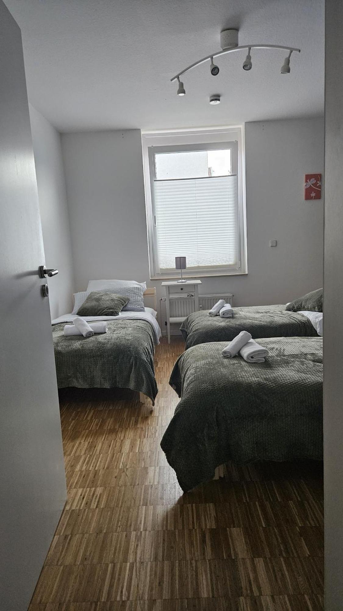 80 M2 Moderne Und Zentrale Wohnung In Hannover Mit Eigenem Parkplatz Ngoại thất bức ảnh